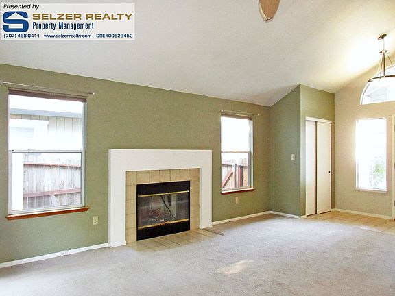 2nd image of 1039 Crystal Bay Ct