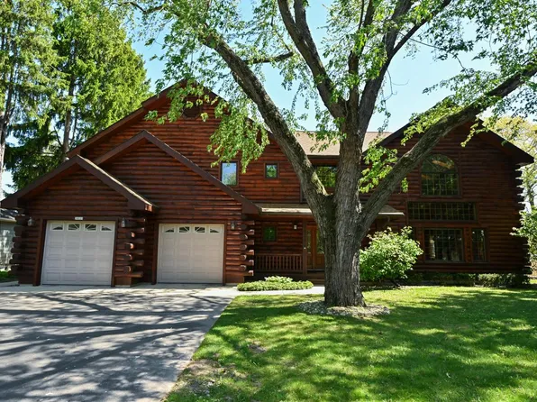 29221 Elm Island DRIVE, Waterford, WI 53185