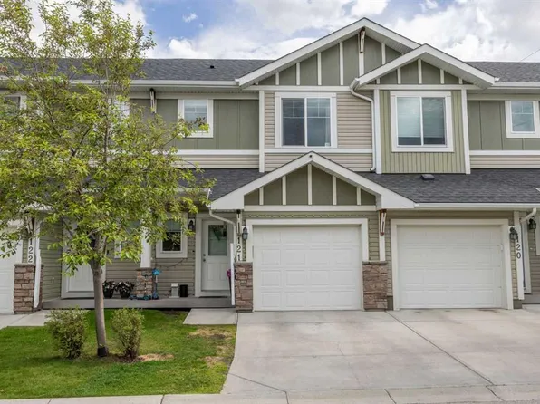 300 N Marina Dr #121, Chestermere, AB T1X 0P6
