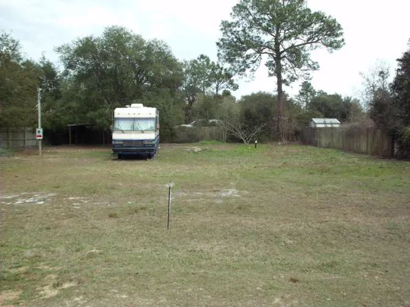 2074 America Ave, Gulf Breeze, FL 32563