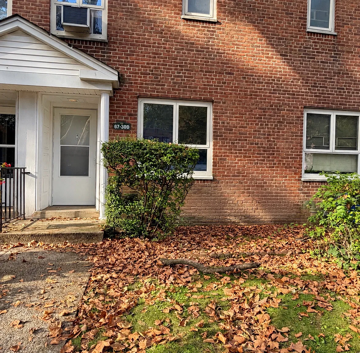 186th Ln, Fresh Meadows — Photo 1