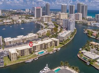 301 Golden Isles Dr APT 510, Hallandale, FL 33009