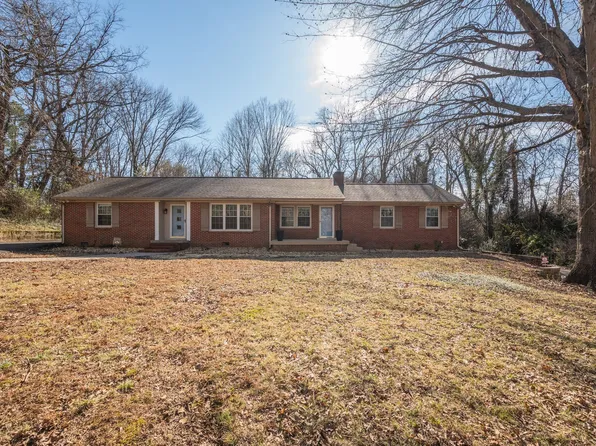 2816 Gray Cir, Columbia, TN 38401