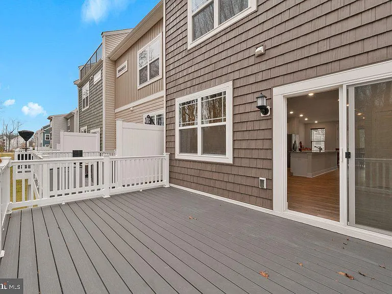 1815 Betterton Rd — Photo 8