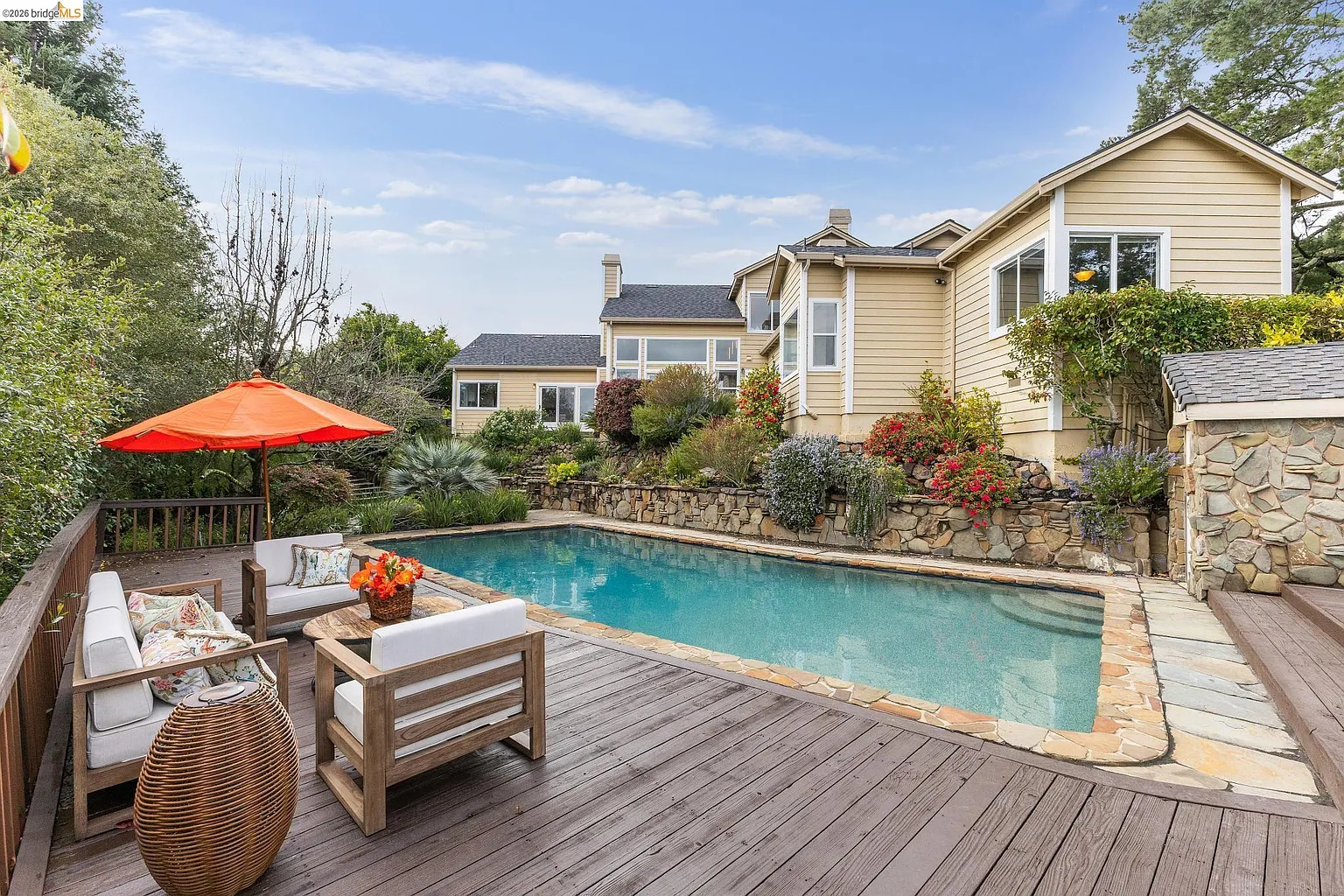 78 Scenic Dr photo 1