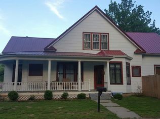 410 Van Buren St, Warsaw, IL 62379