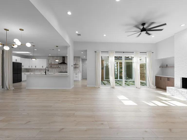 14140 Regency Pl — Photo 9