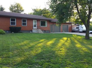 411 Elm Ave, Baltic, SD 57003