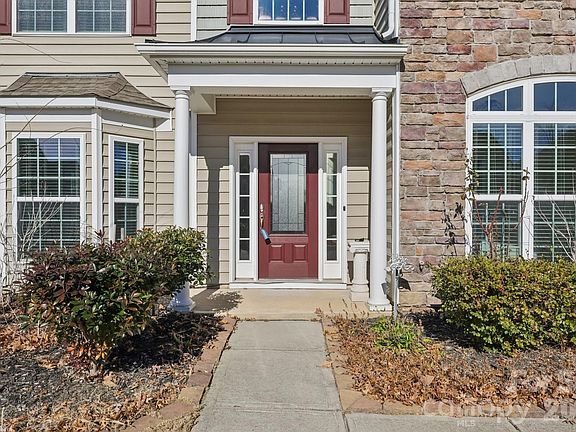3rd image of 4904 Pepper Dr