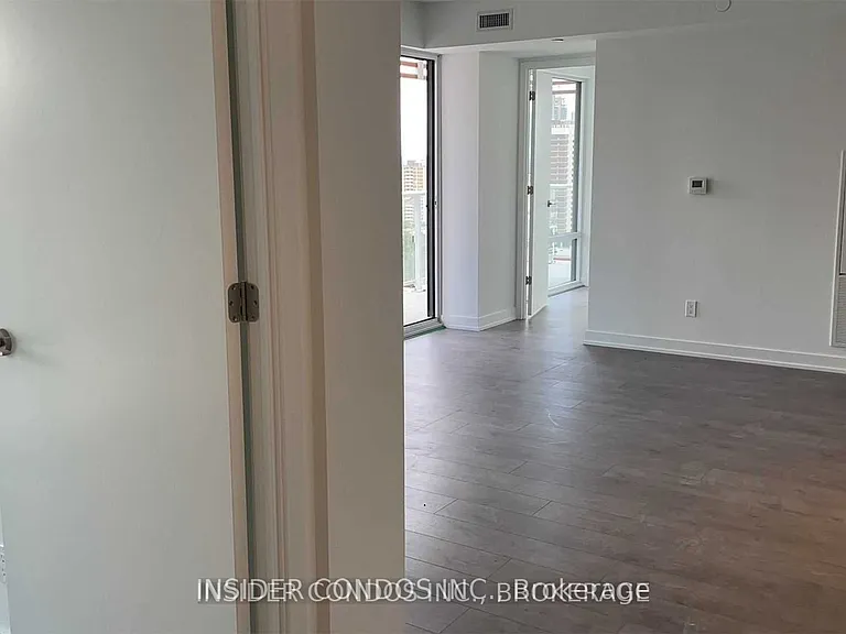 18 Maitland Ter #2108 — Photo 4