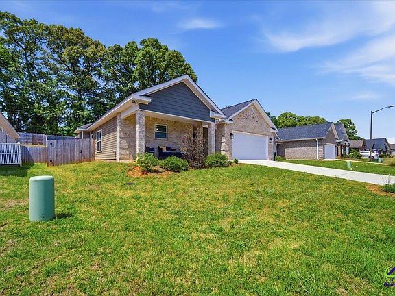 2nd image of 103 Hawks Ridge Trce