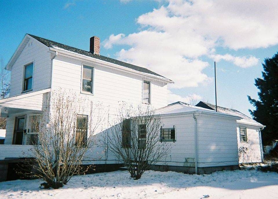 2nd image of 209 Adelaide St