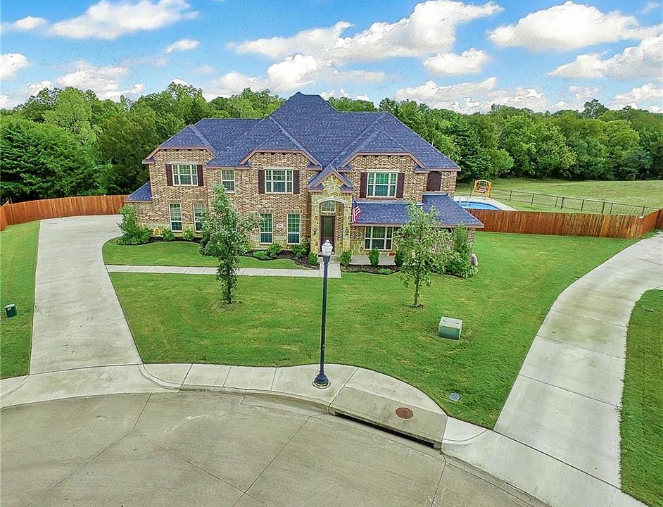 1st image of 224 White Rock Ct