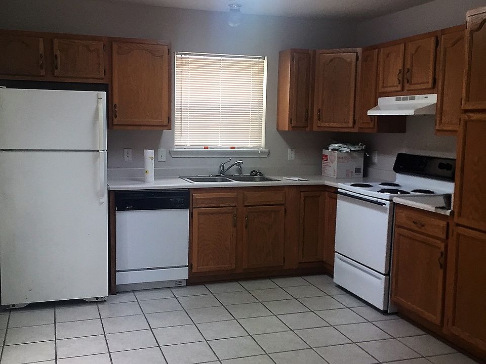 2nd image of 507 W 9th St #6B