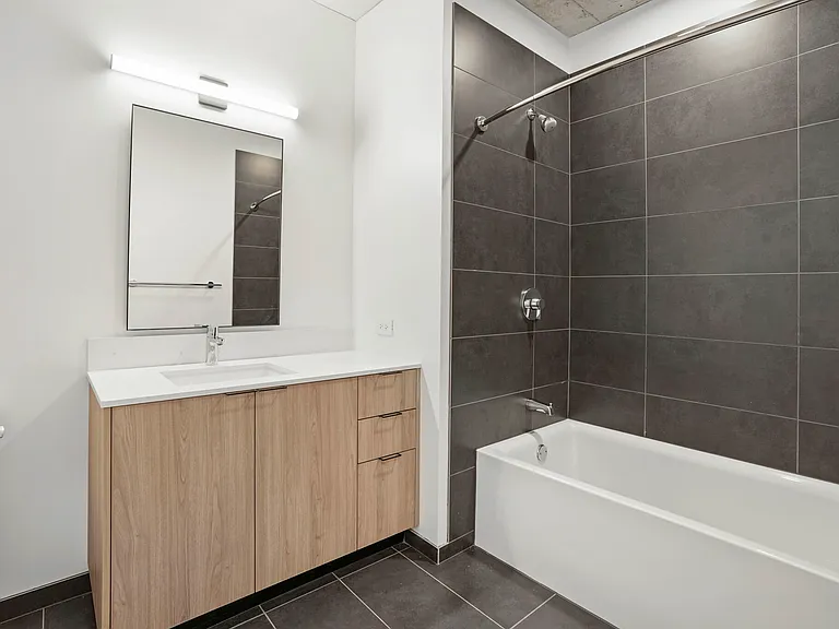 234 W Polk St #2/2 — Photo 7