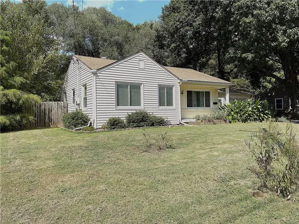 12208 W 55th St, Shawnee, KS 66216