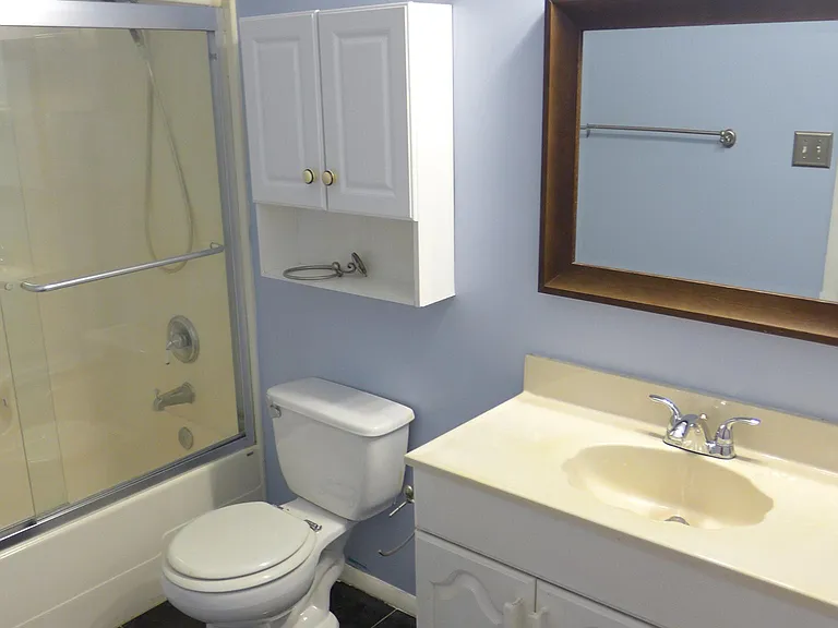 713 Portland St — Photo 8