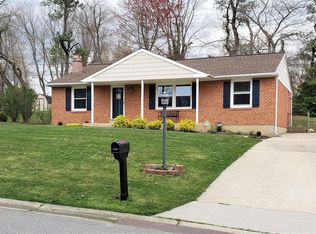 7 Aronimink Dr, Newark, DE 19711