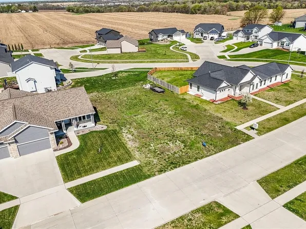 2610 8th Ave SW, Altoona, IA 50009