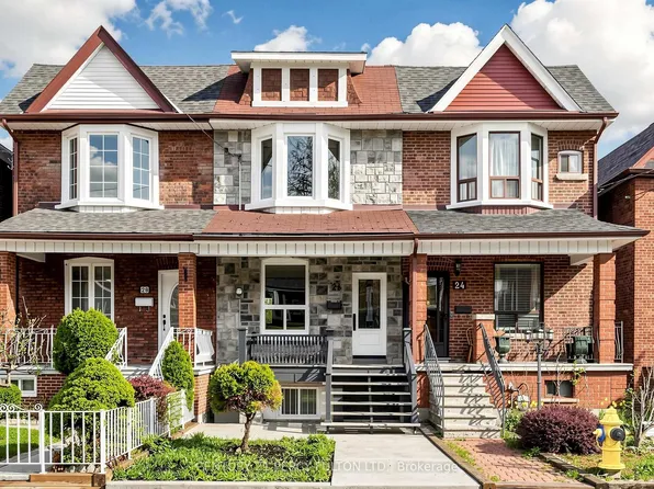 26 Millicent St, Toronto, ON M6H 1W4
