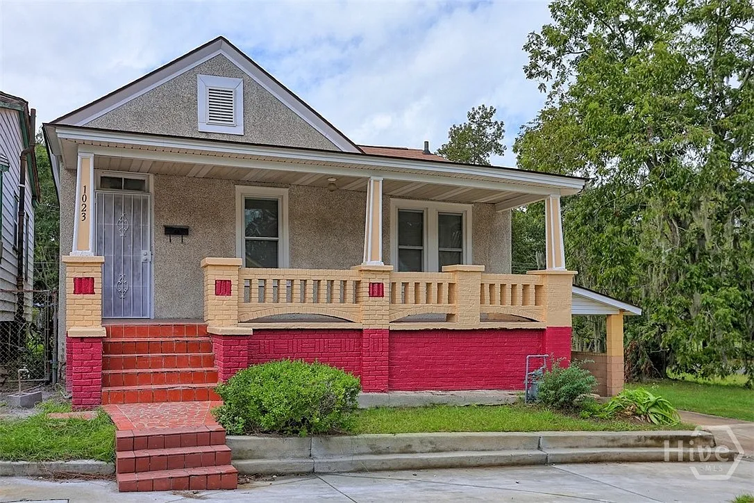 Building Photo - 1023 W 37th St