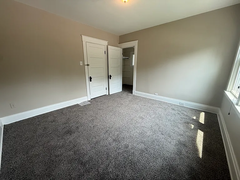 1013 Delta Ave — Photo 14