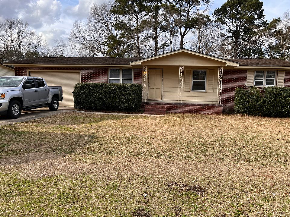 1st image of 216 Birch Ave
