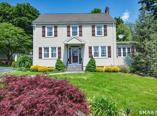 22 West St, Cromwell, CT 06416