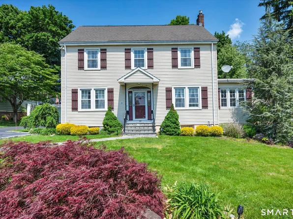 22 West Street, Cromwell, CT 06416