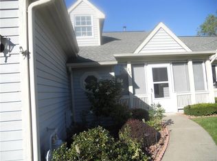 204 Springmoor Dr, Liverpool, NY 13088