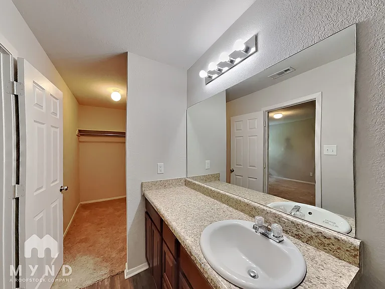 307 Westwood Dr — Photo 10