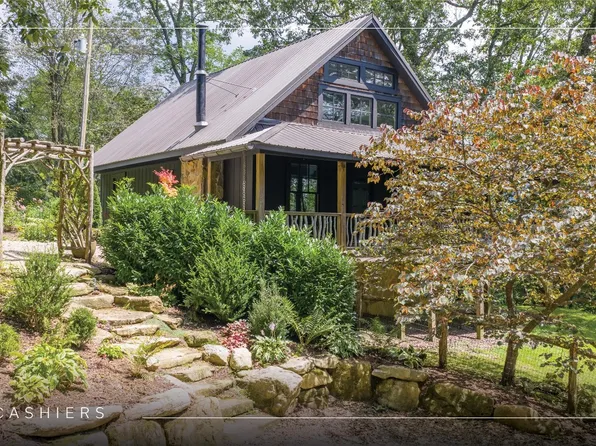 68 Goblet Drive, Cashiers, NC 28717