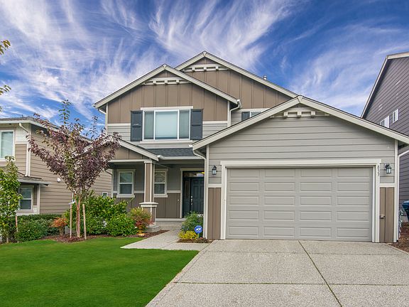 2nd image of 833 207th St SW