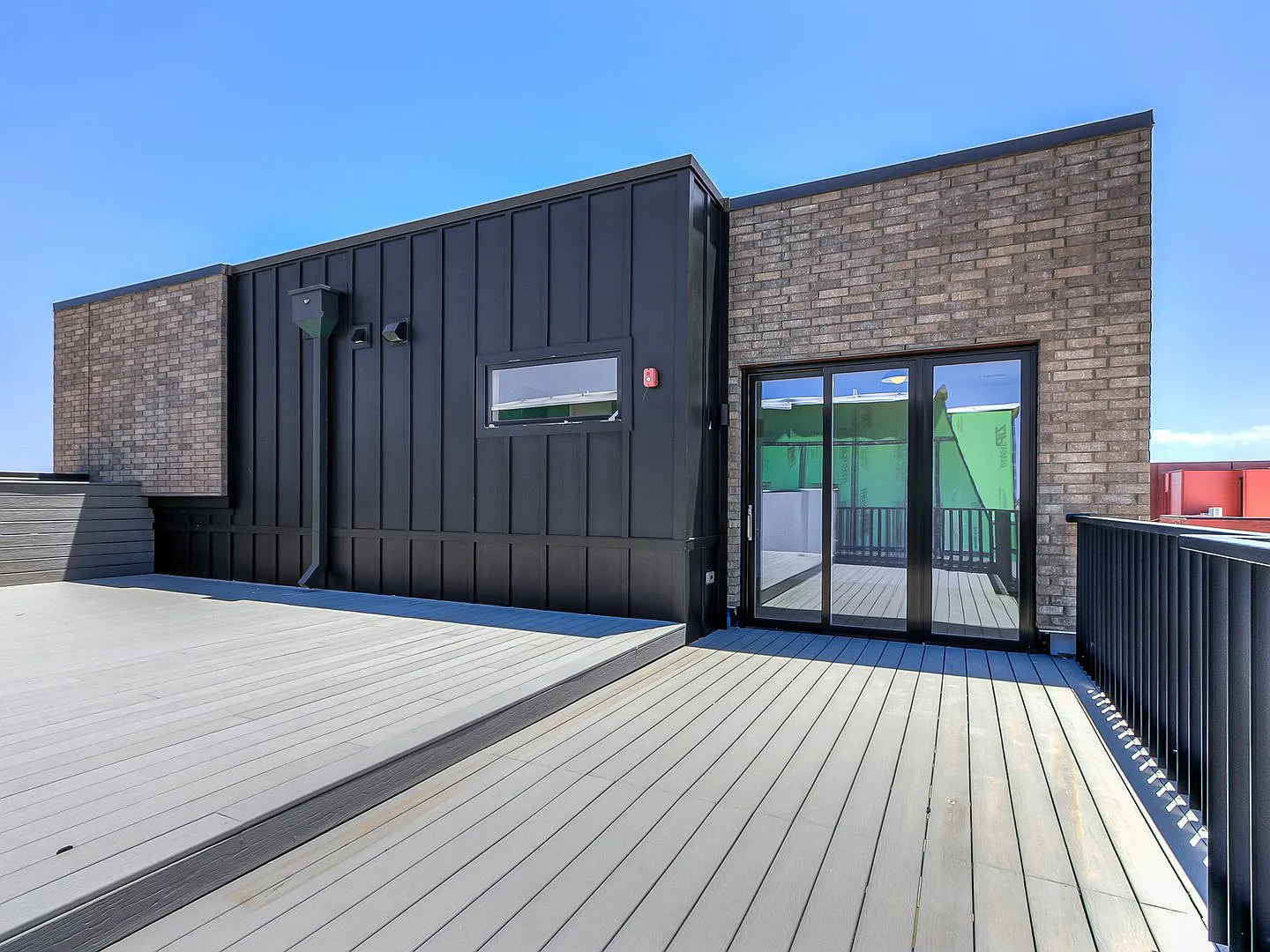 1 month free rent + Brand New + Wheeler District — Photo 3