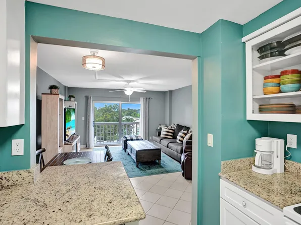 1831 NE 38 #407, Oakland Park, FL 33308