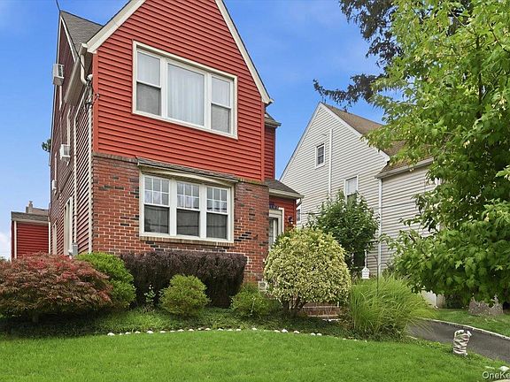 3rd image of 79 Amherst Road