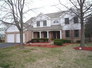 430 Ambria Dr, Mundelein, IL 60060