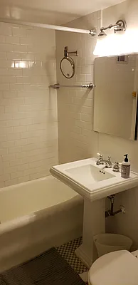 Rented by Tudor Realty | media 25