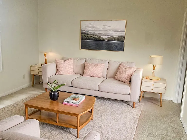 virtual furniture staging