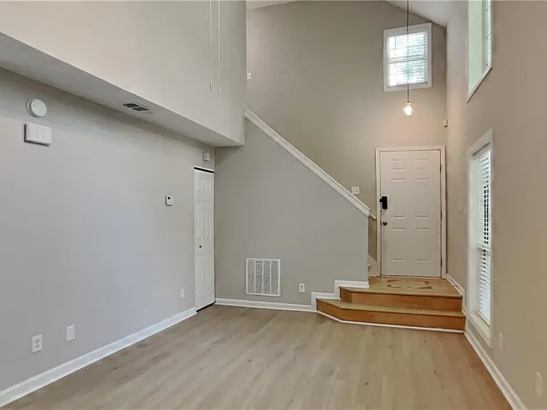 3222 Avensong Village Cir — Photo 3