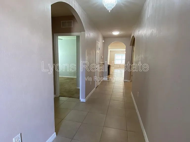 3425 Cancun Ct — Photo 9