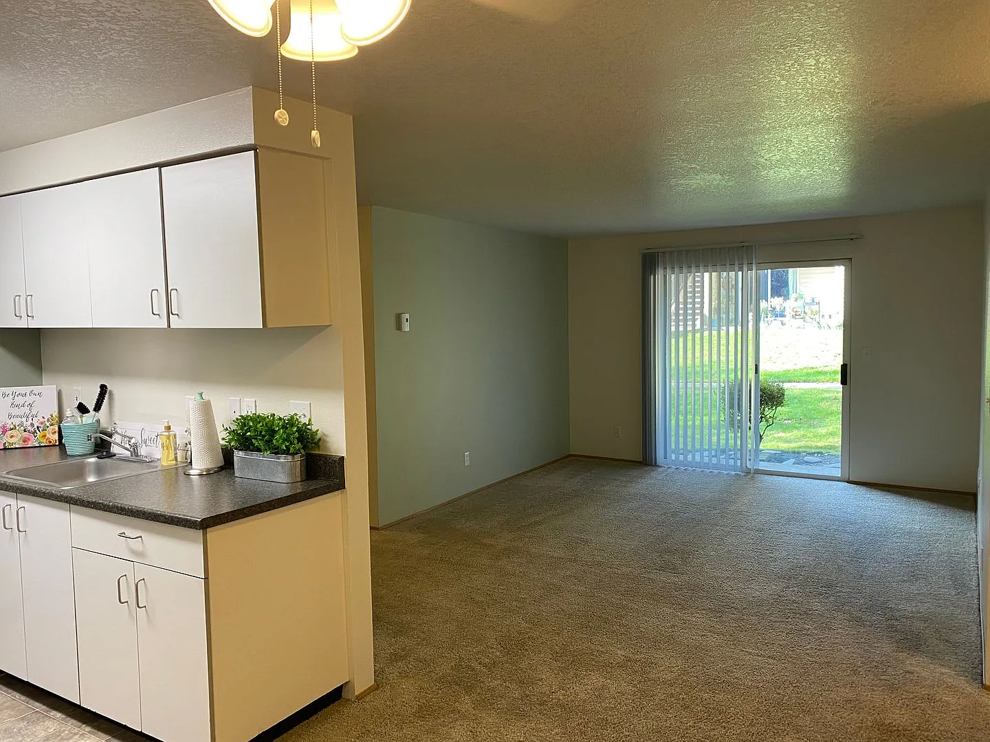 The Heights Apartments — Photo 4