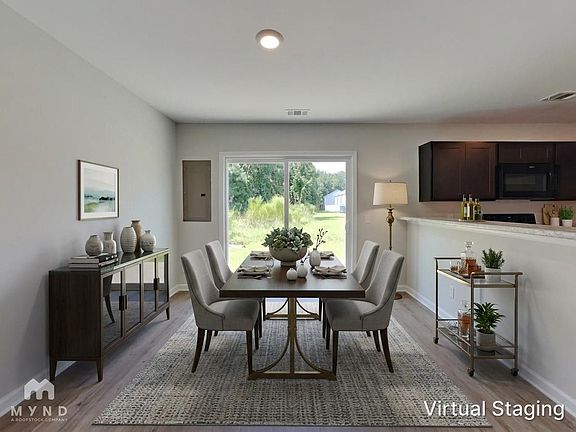 3rd image of 11 Cardinal Ct
