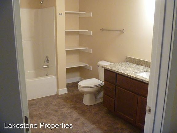 5th image of 5020 Farwell St #112
