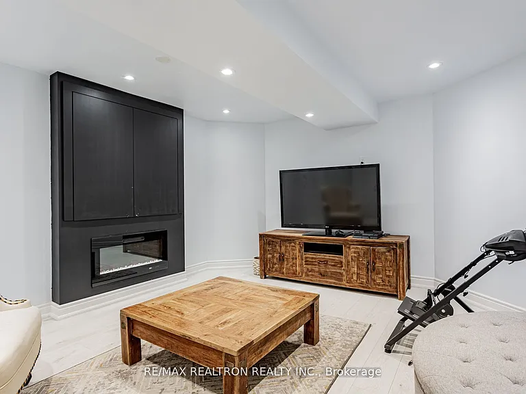 442 Mill St — Photo 19