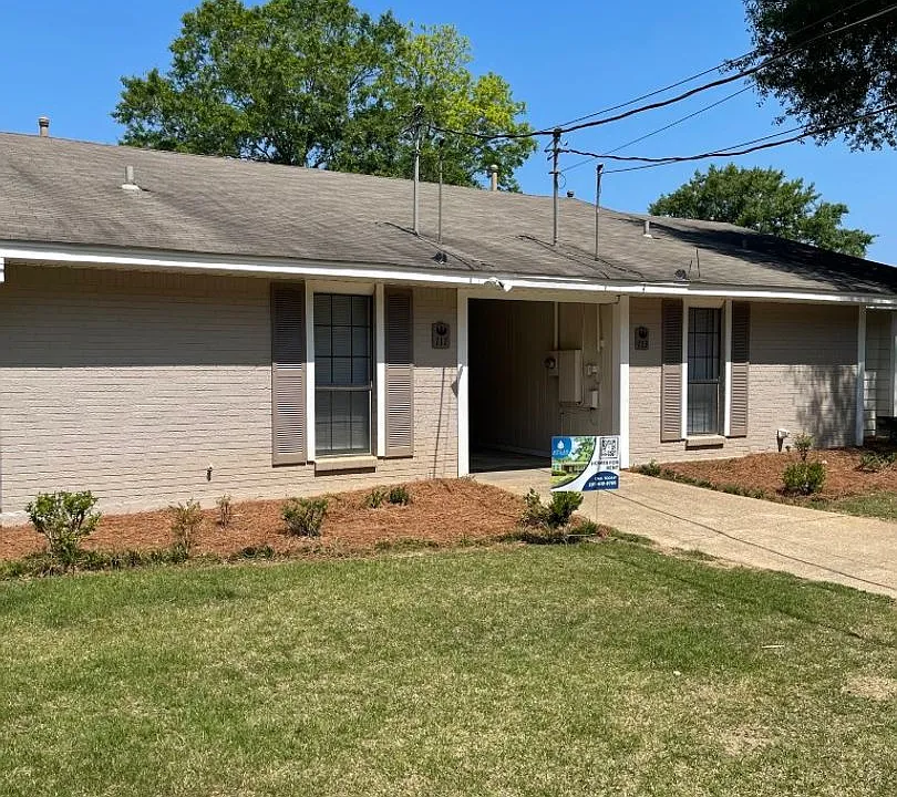 111 Cedar Ct