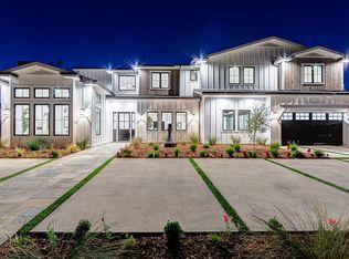 5031 Woodley Ave, Encino, CA 91436