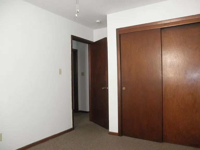 4837 NW 62nd Ave #OAK — Photo 9
