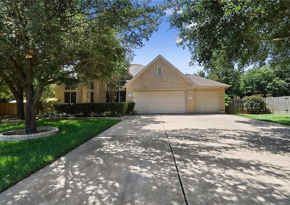 1st image of 405 Bellaire Oaks Dr
