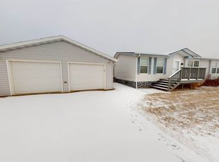 4000 N Valley Loop, Bismarck, ND 58503